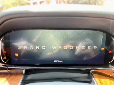Jeep Grand Wagoneer