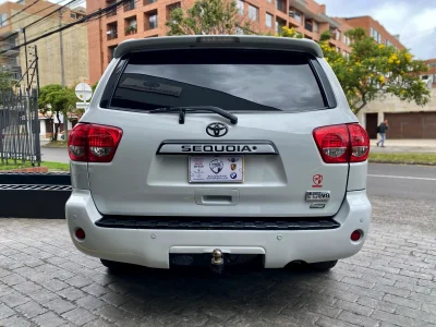 Toyota Sequoia 