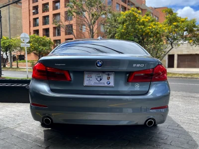 BMW 520i