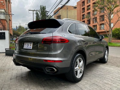 Porsche Cayenne 