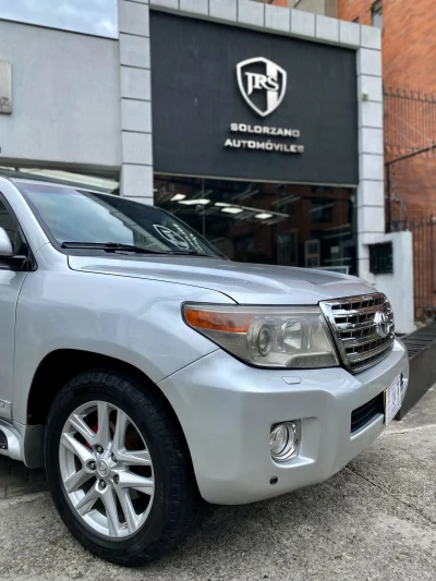 Toyota Land Cruiser VX