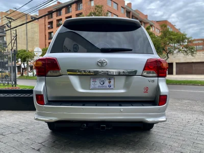 Toyota Land Cruiser VX