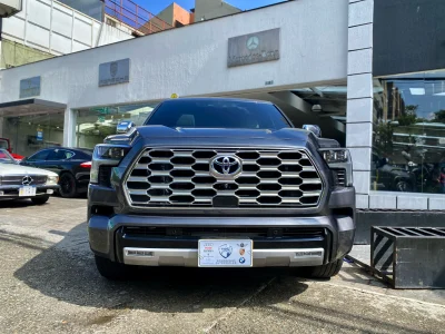 Toyota Sequoia