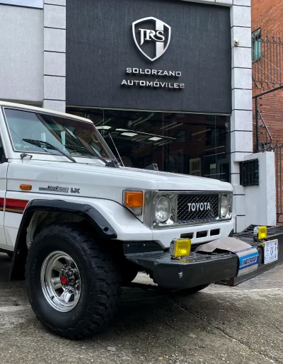 Toyota FJ 73