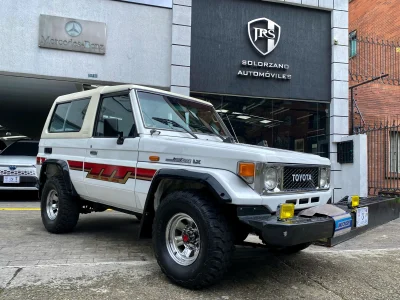 Toyota FJ 73