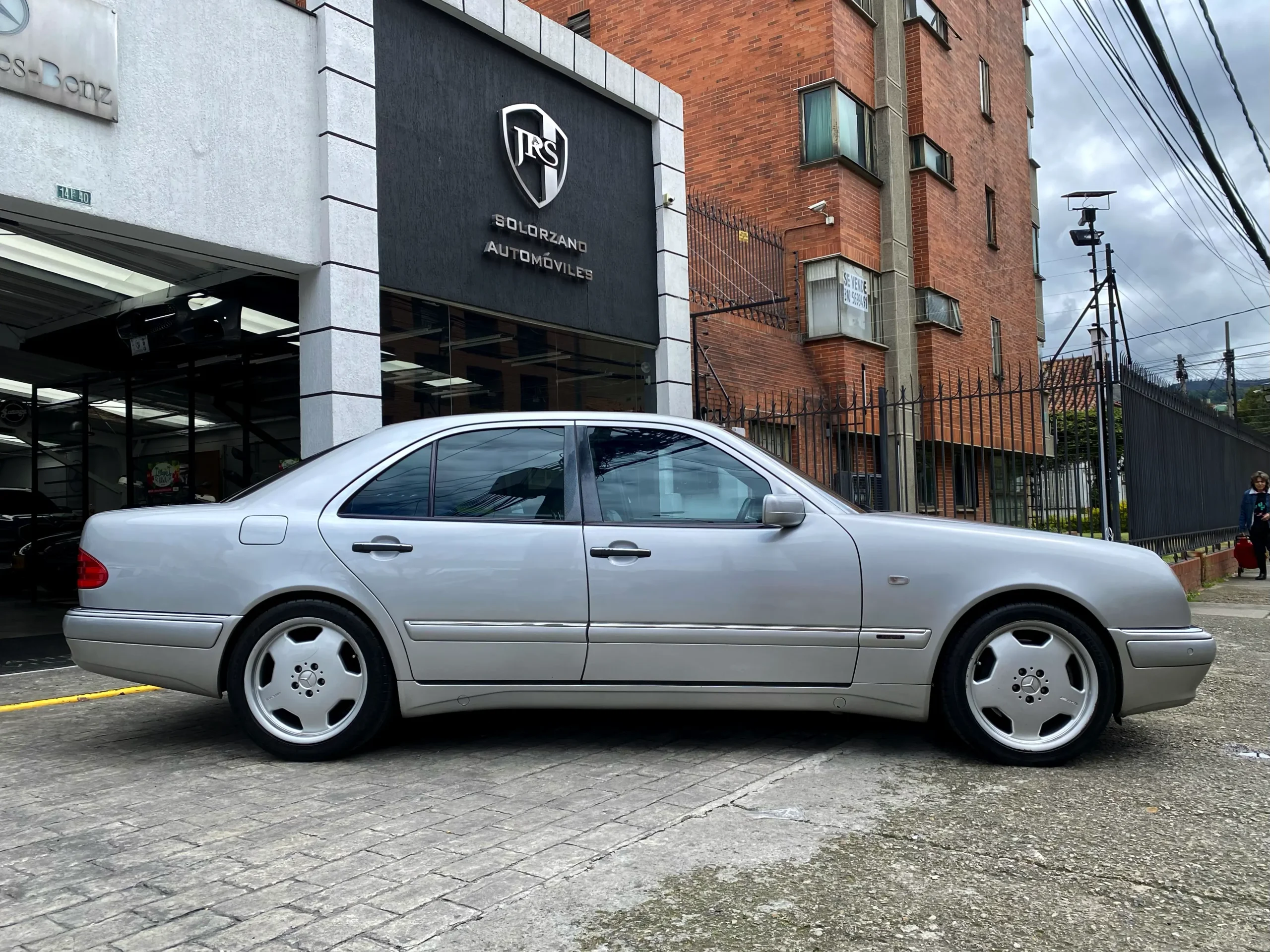 Mercedes Benz AMG E55