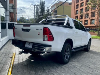 Toyota Hilux D/C 