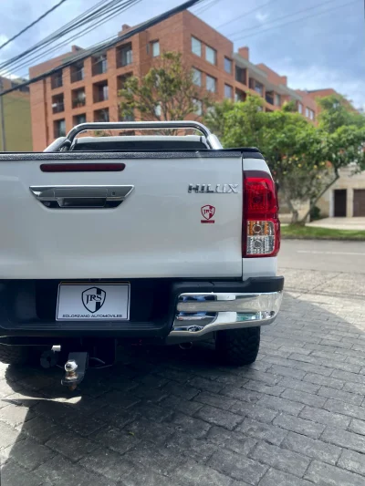 Toyota Hilux D/C 