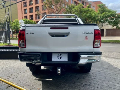 Toyota Hilux D/C 