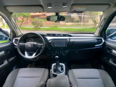 Toyota Hilux 