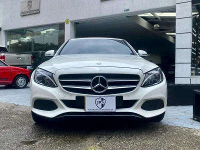 Mercedes Benz C180
