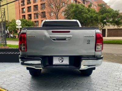 Toyota Hilux 