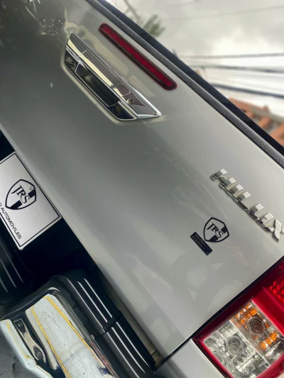 Toyota Hilux 