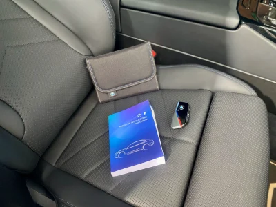 BMW i5