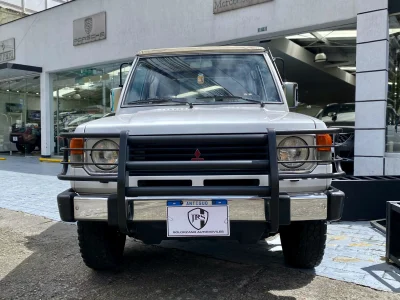 Mitsubishi Montero 