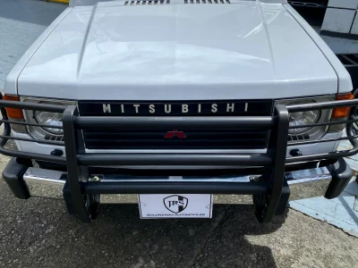 Mitsubishi Montero 
