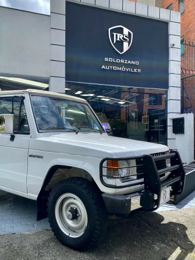 Mitsubishi Montero 