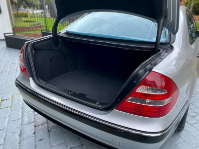 Mercedes Benz E500