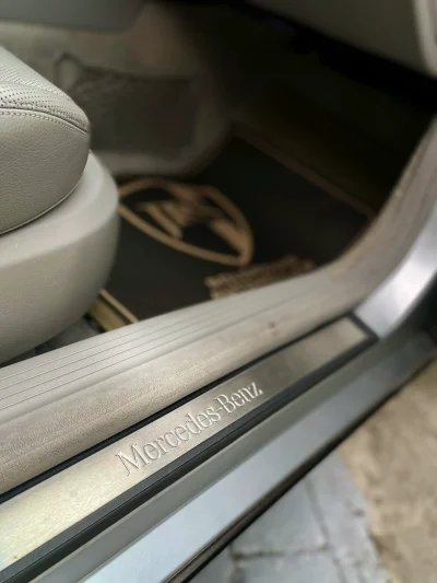 Mercedes Benz E500