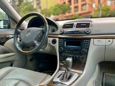 Mercedes Benz E500