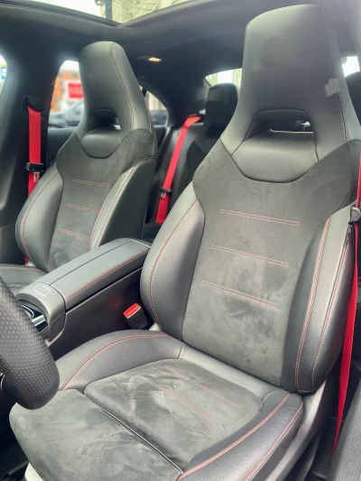 Mercedes Benz AMG CLA35
