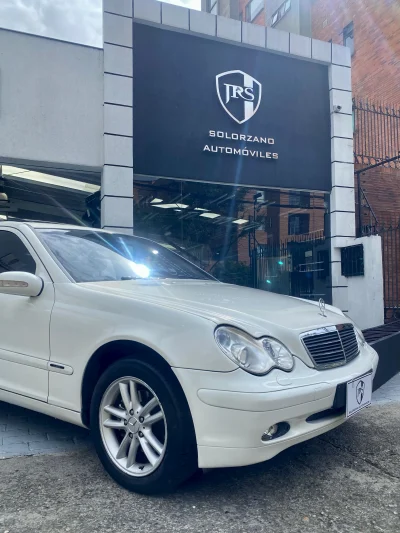 Mercedes Benz C180