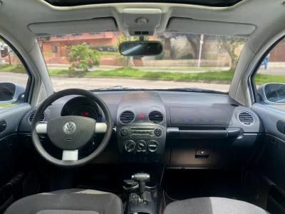 Volkswagen New Beetle 