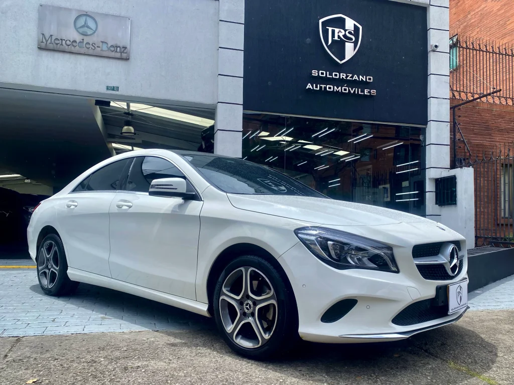 Mercedes Benz CLA180