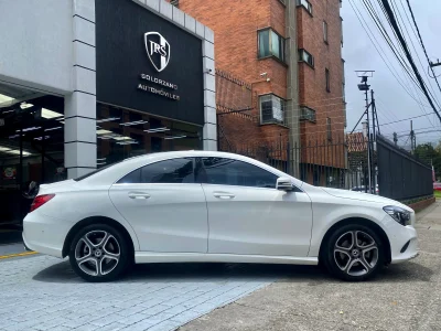 Mercedes Benz CLA180