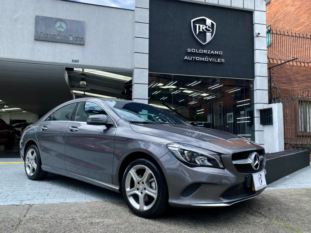 Mercedes Benz CLA180
