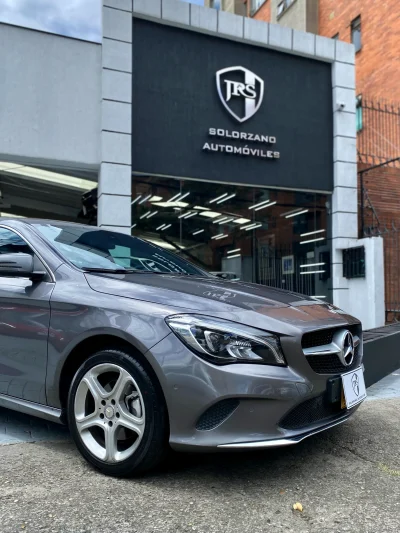 Mercedes Benz CLA180