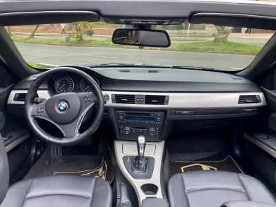 BMW 325i Cabriolet