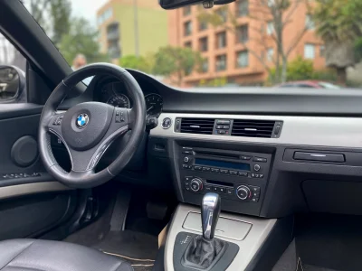 BMW 325i Cabriolet
