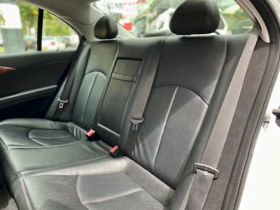 Mercedes Benz E350