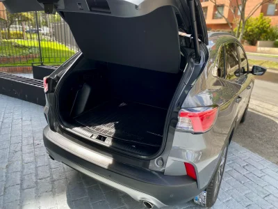 Ford Escape Titanium HEV