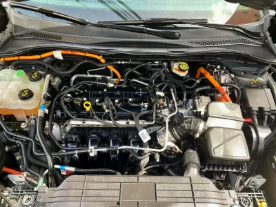 Ford Escape Titanium HEV