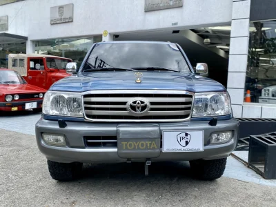 Toyota Land Cruiser 