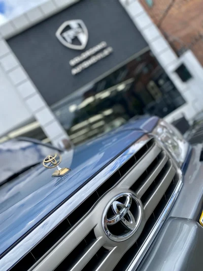 Toyota Land Cruiser 