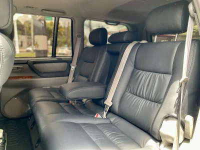Toyota Land Cruiser 