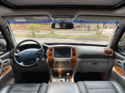 Toyota Land Cruiser 