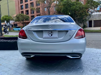 Mercedes Benz C200
