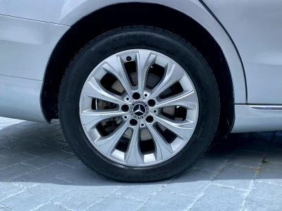 Mercedes Benz C200