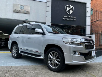 Toyota Land Cruiser VX