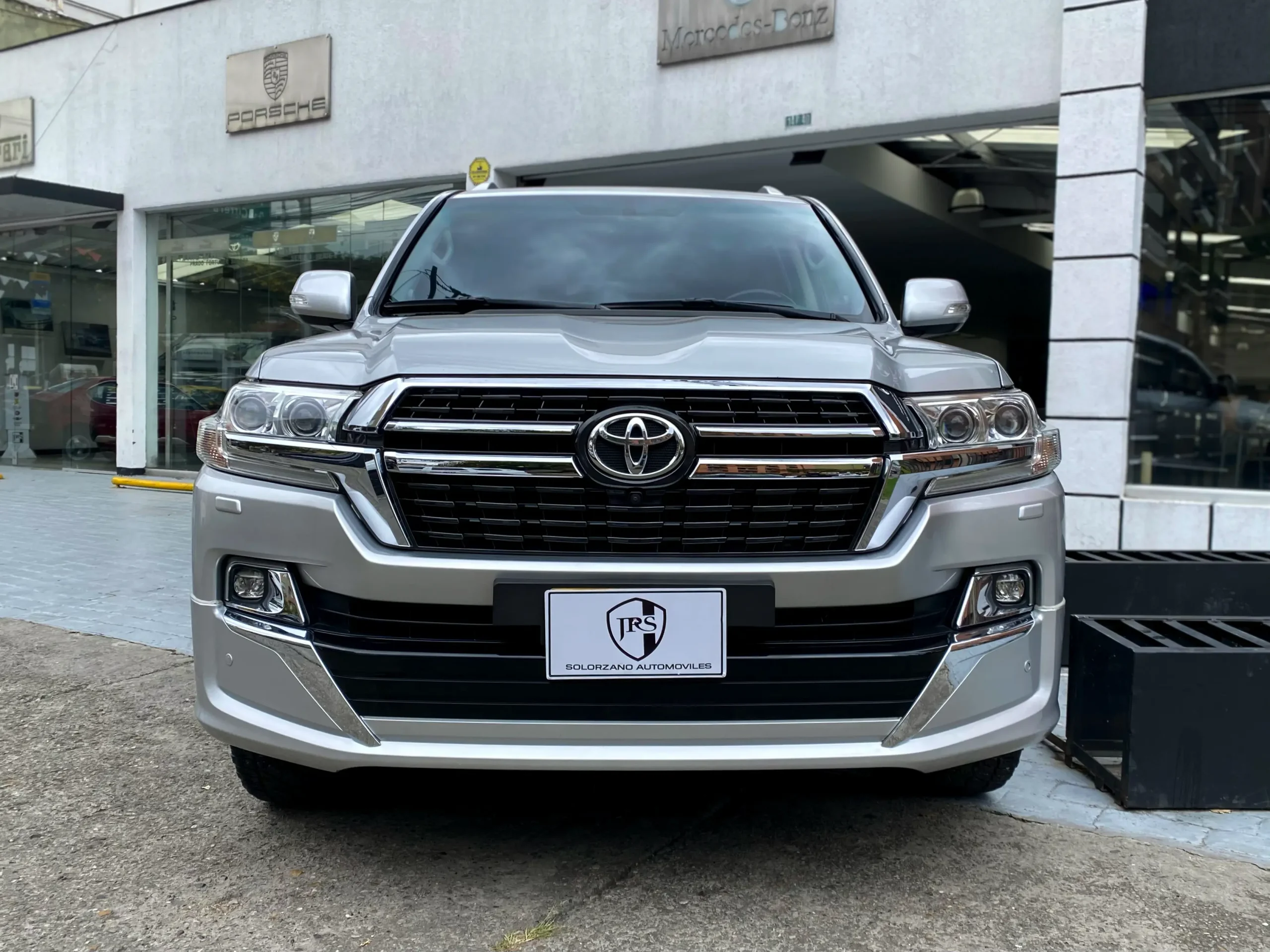 Toyota Land Cruiser VX