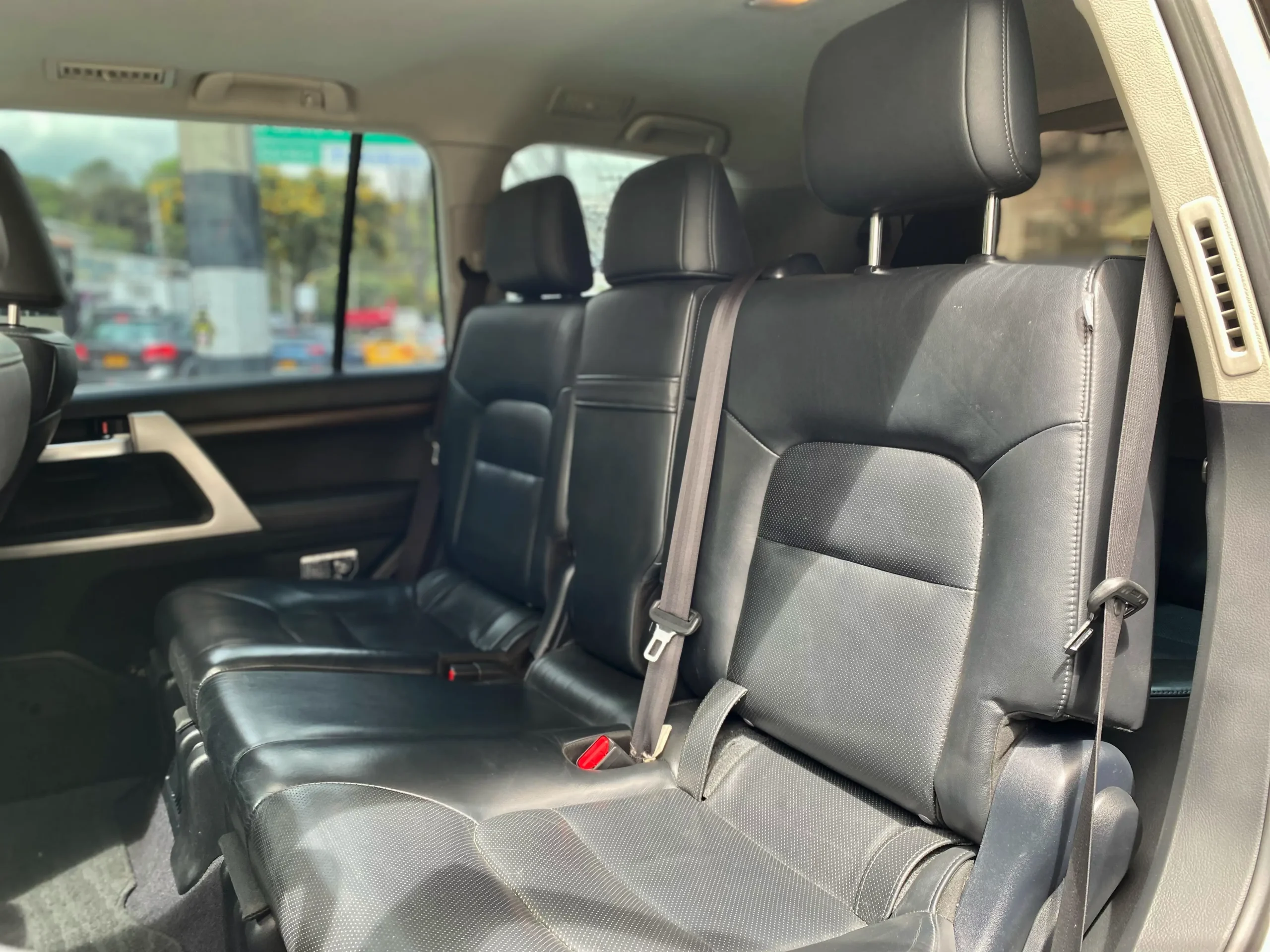 Toyota Land Cruiser VX