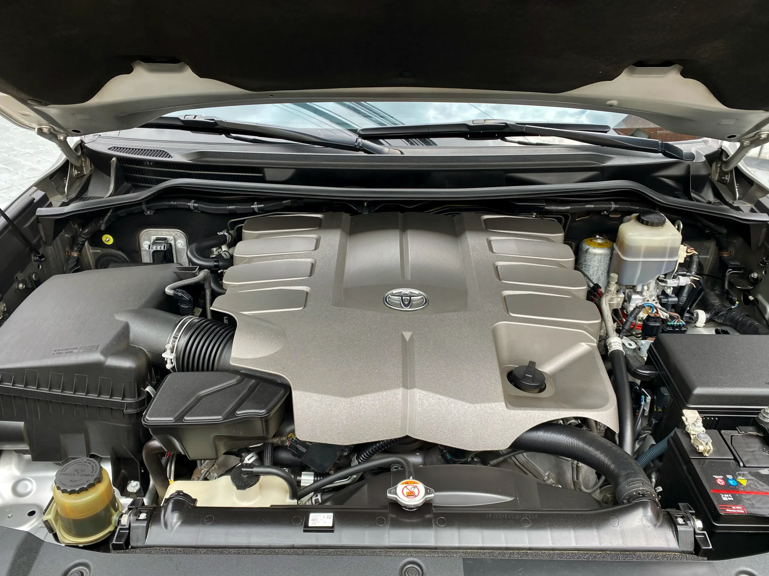 Toyota Land Cruiser VX