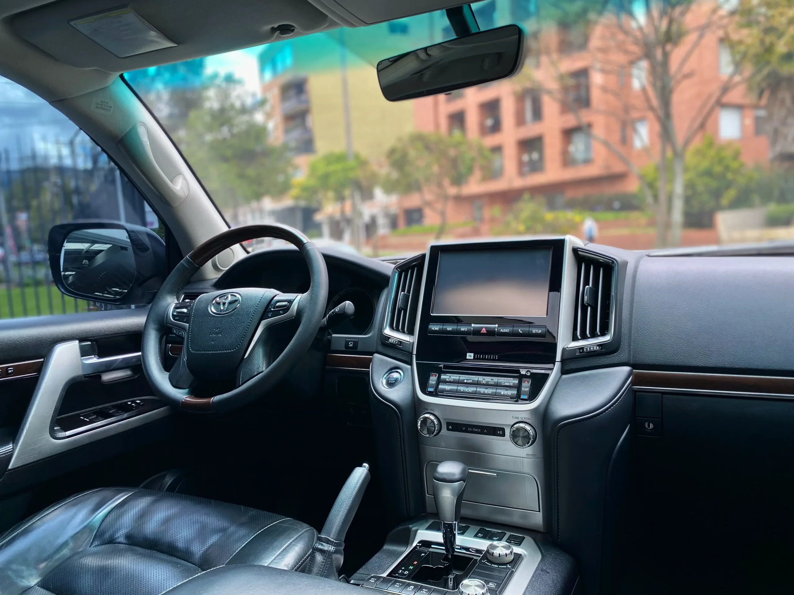 Toyota Land Cruiser VX