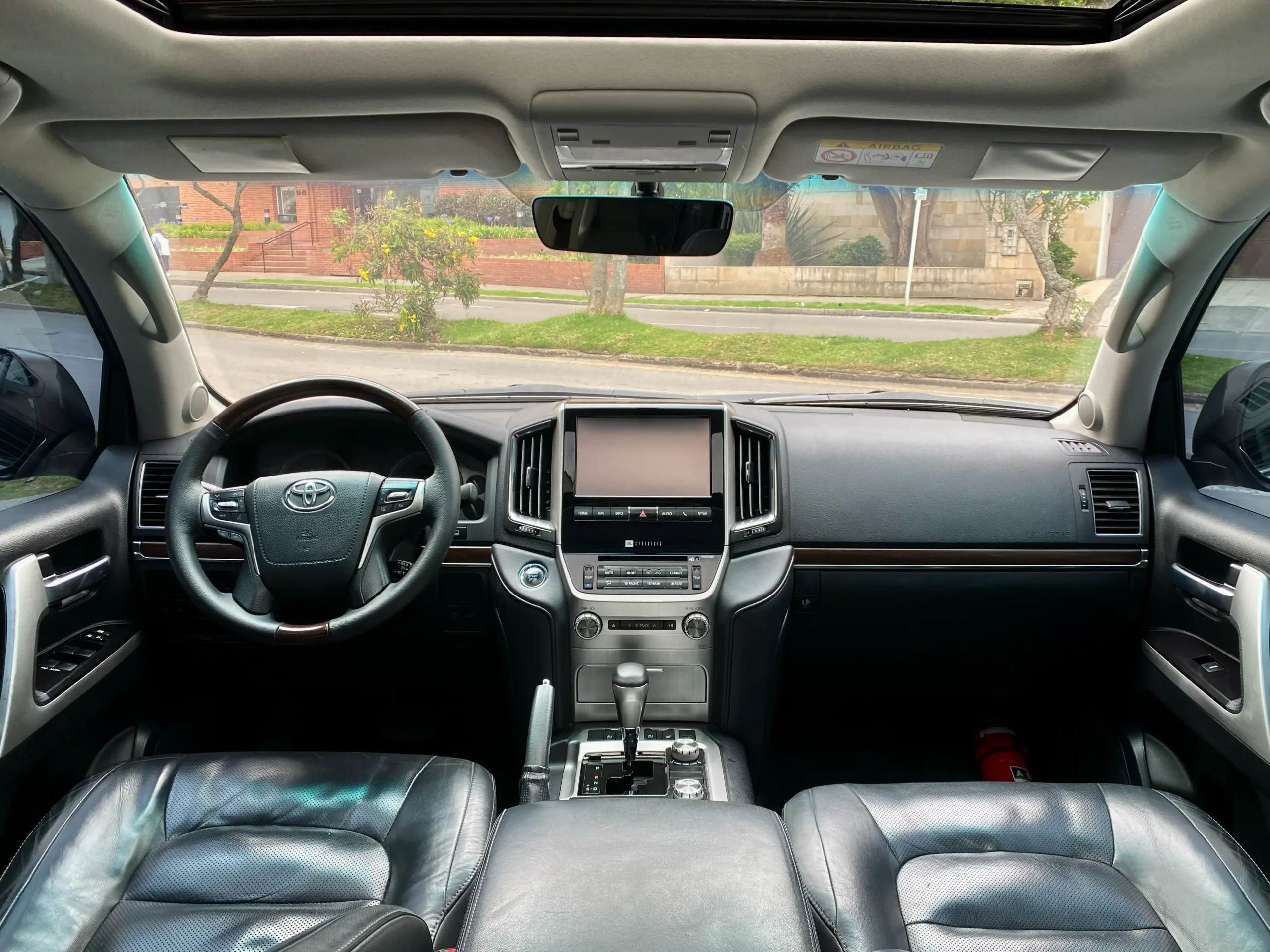 Toyota Land Cruiser VX