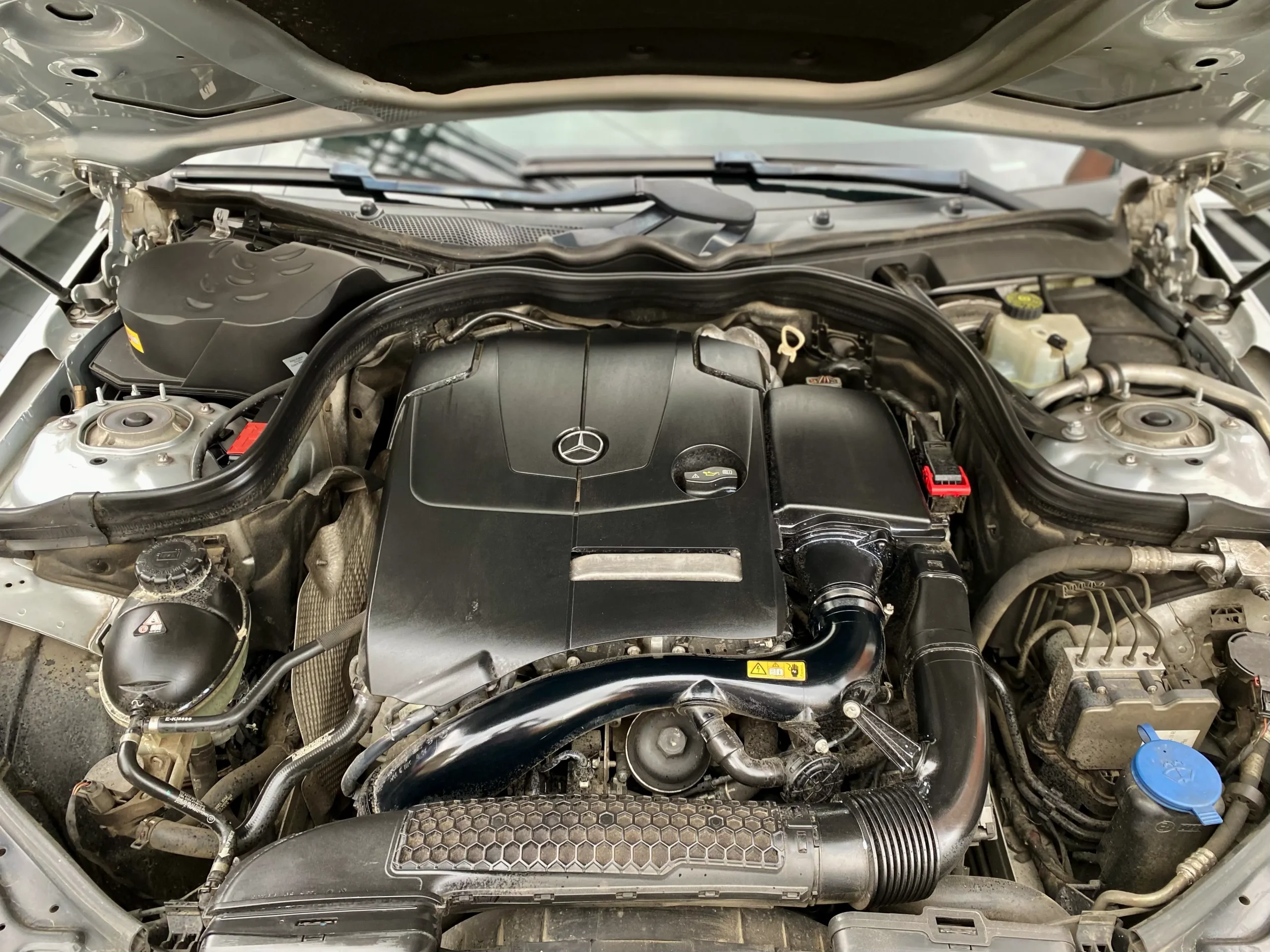 Mercedes Benz E200