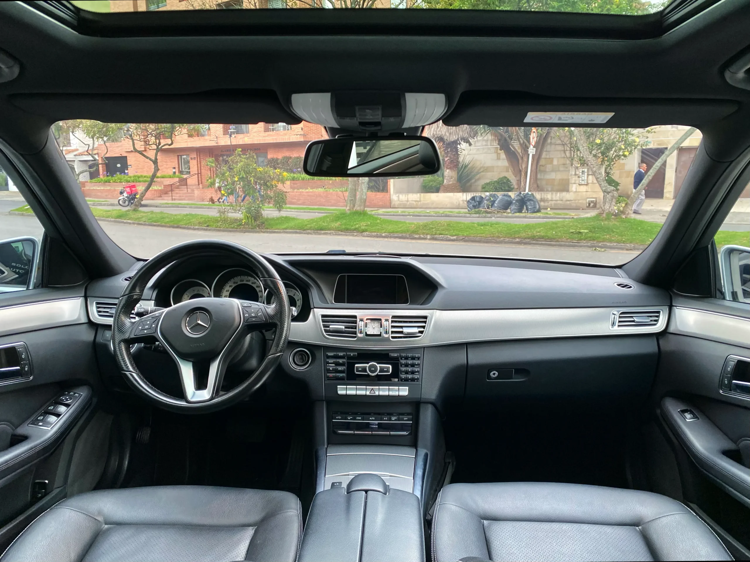 Mercedes Benz E200